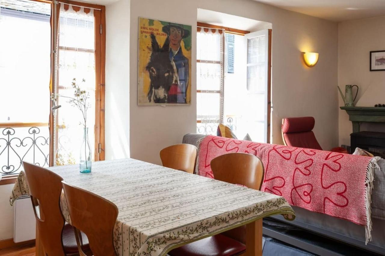 Sunny 1-Bed Apartment In Lovely Mountain Village La Brigue Kültér fotó